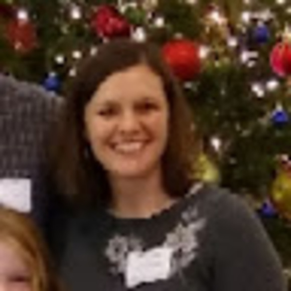 Meet your Posher, Sarah - Picture 1 of 1